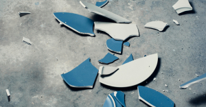 Broken plate illustrating a failed IDP implementation project